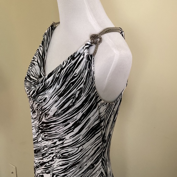 Sexy Summer Dress w/metal embellishments - Picture 2 of 10